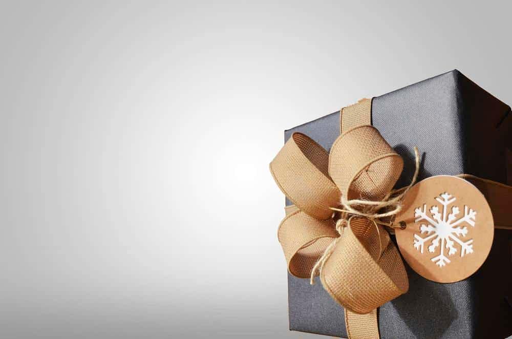 The 10 Best Retirement Gift Ideas For Women - Click For The Best List!
